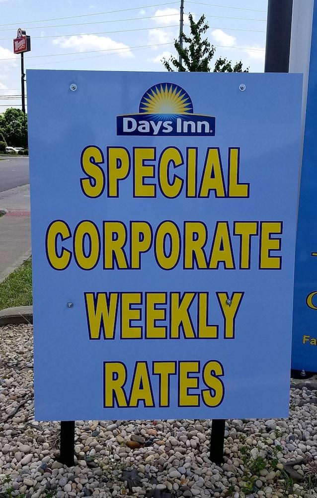 Days Inn By Wyndham Richmond Extérieur photo